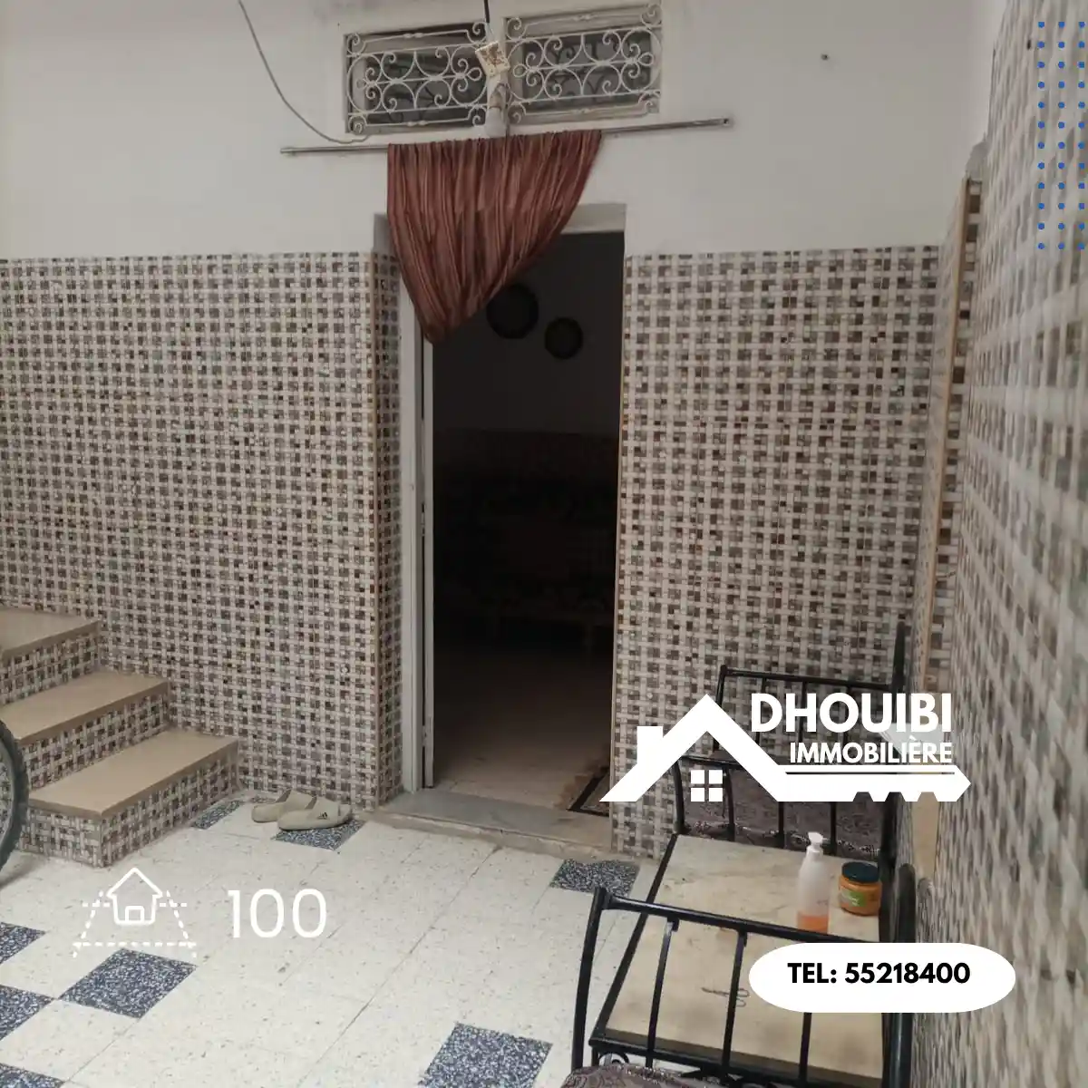 House with floor and garage for sale – منزل مع علوي وكراج للبيع